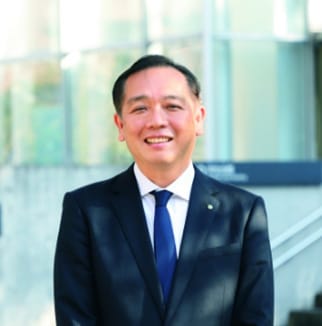 社員